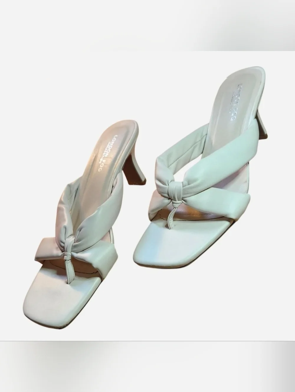 London Fog Cream Knotted Toe-Post Sandal, Sz 9. - Picture 5 of 6